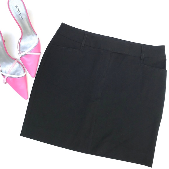 Express Dresses & Skirts - Black Express Skirt with Pockets